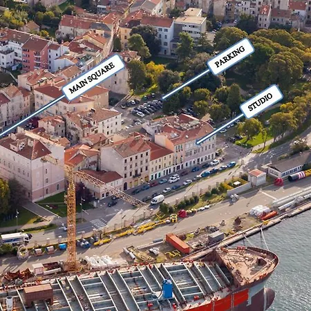 Main Square Apartment Pula Exterior photo