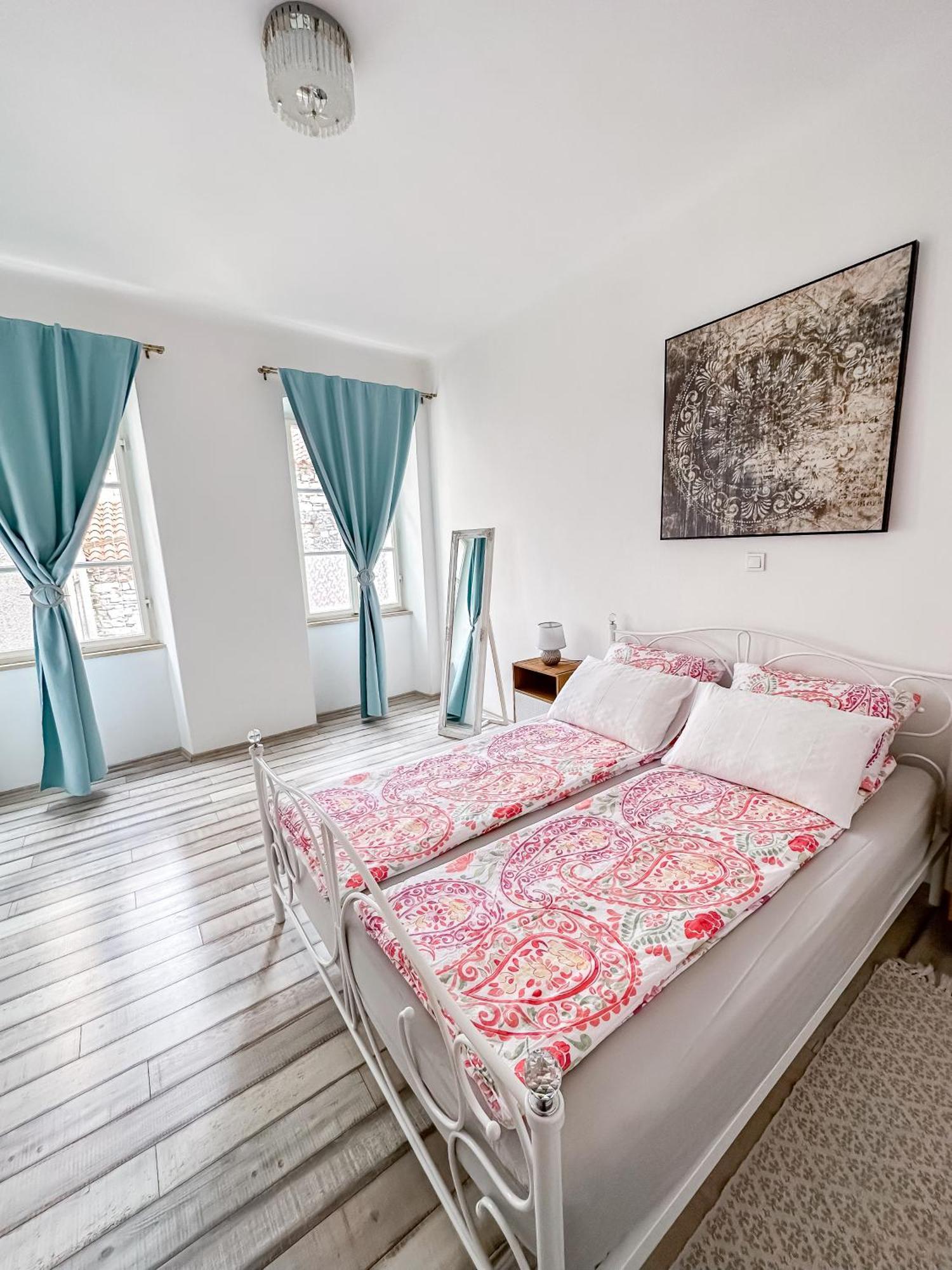 Apartment Main Square *